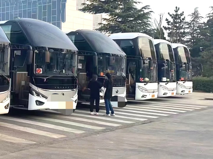 专业企业班车租赁 大巴中巴租赁